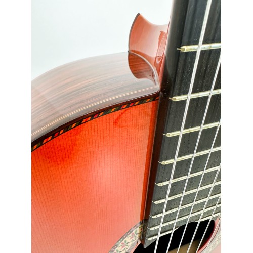 Guitarra Flamenca de Benigno Marín de Palosanto y tapa de Pino Abeto