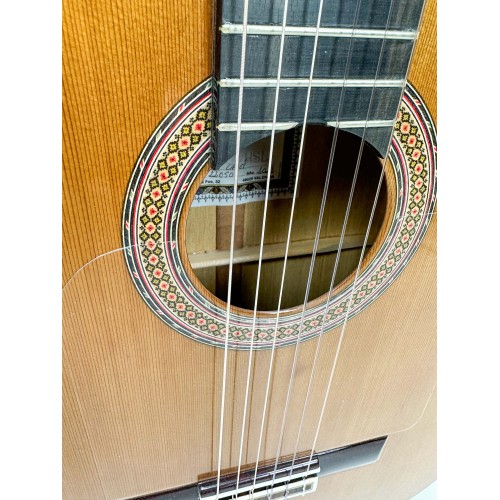 GUITARRA FLAMENCA HERMANOS SANCHIS CIPRES ORO VIEJO CON FUNDA RÍGIDA