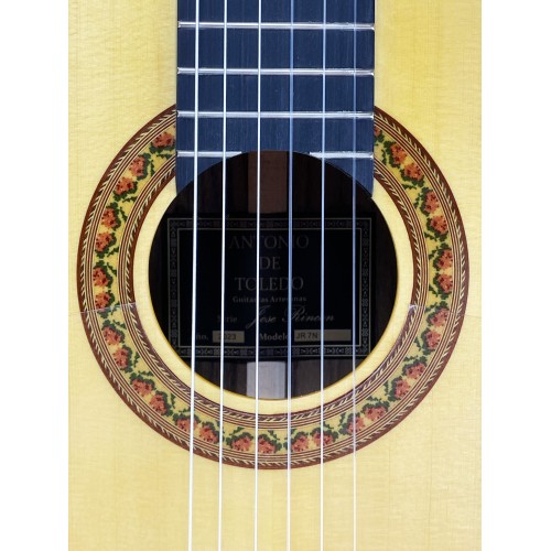 Guitarra Flamenca Antonio de Toledo modelo JR-7N. Incluye funda 20mm