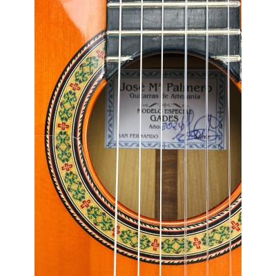 Guitarra Flamenca José María Palmero 2024 con fondos y aros de Ciprés y tapa de Pino Abeto Alemán