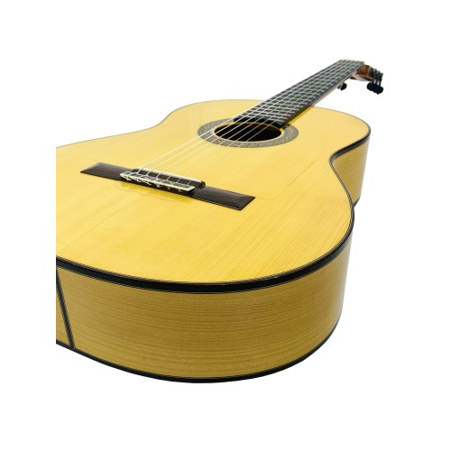 Guitarra Flamenca Jose Antonio Gomez Fernandez año 2021 de Ciprés y tapa de Pino Abeto Alemán