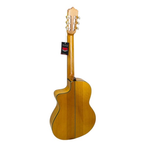 GUITARRA FLAMENCA José Gómez F80-EQ con previo JOYO con cutaway. Incluye funda 10mm