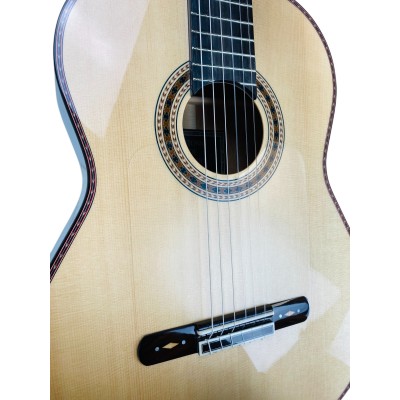 Guitarra Flamenca Antonio de Toledo AATF-240N con fondo y aros de Caoba macizo y tapa de pino abeto alemán