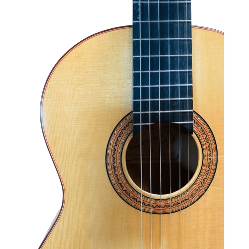 Guitarra de Darío García modelo Diamante