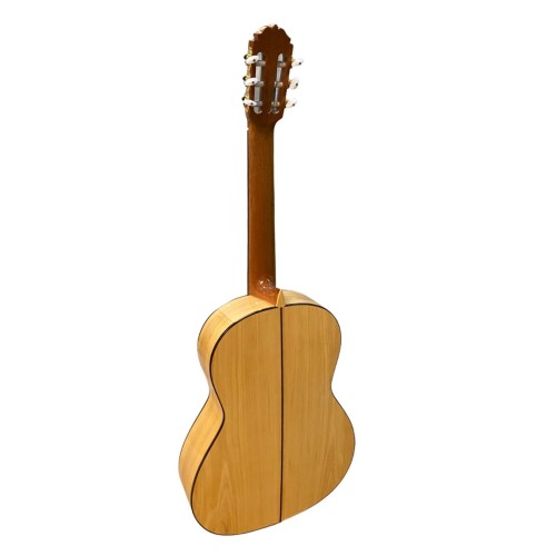 Guitarra de Amalio Burguet modelo SOLEA BLANCA con tapa de cedro