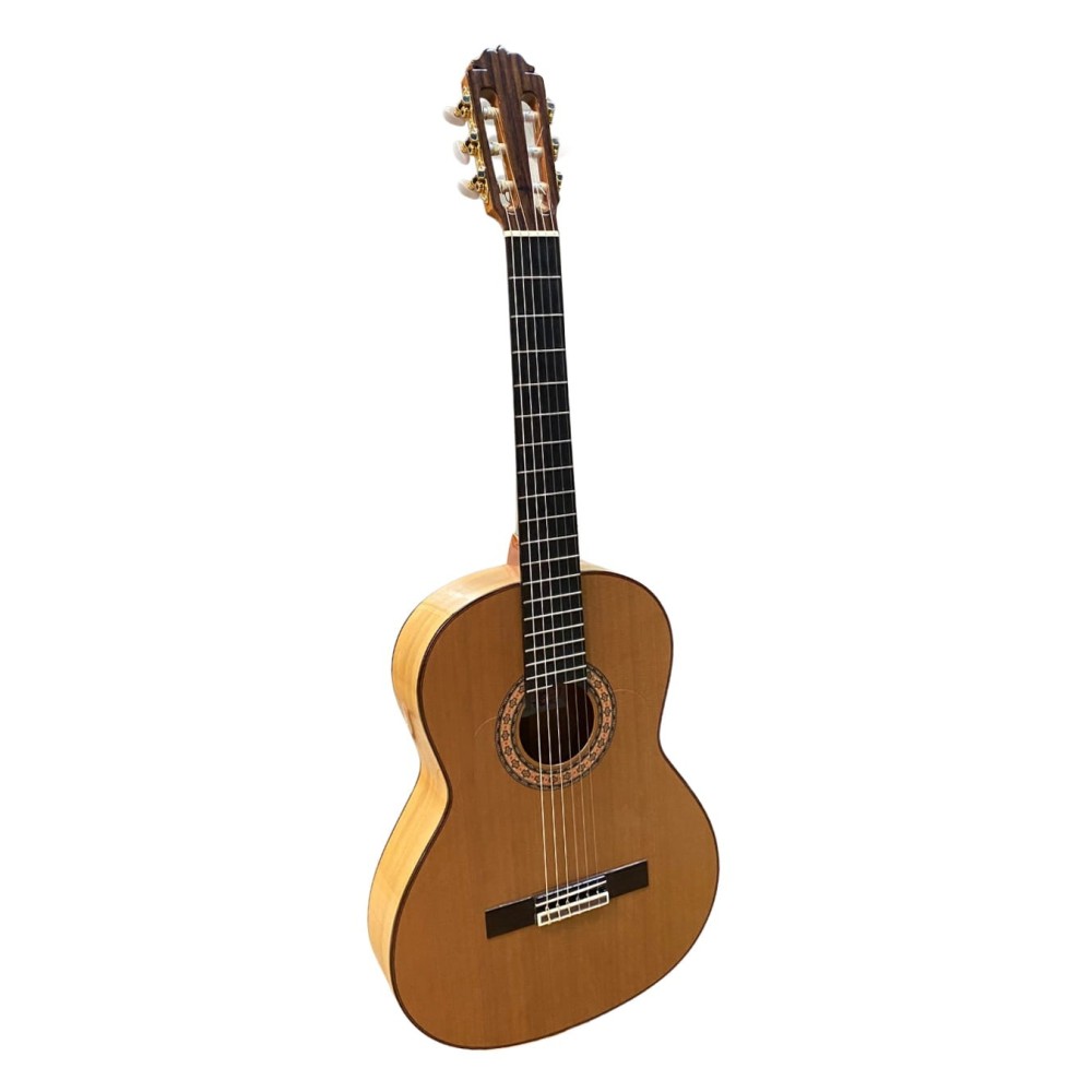 Guitarra de Amalio Burguet modelo SOLEA BLANCA con tapa de cedro