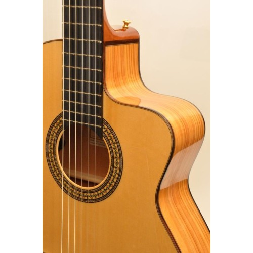 Guitarra Flamenca Electroacústica Camps CUT-500S-CL-BL