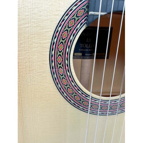 Guitarra Antonio de Toledo modelo 290 Ciprés