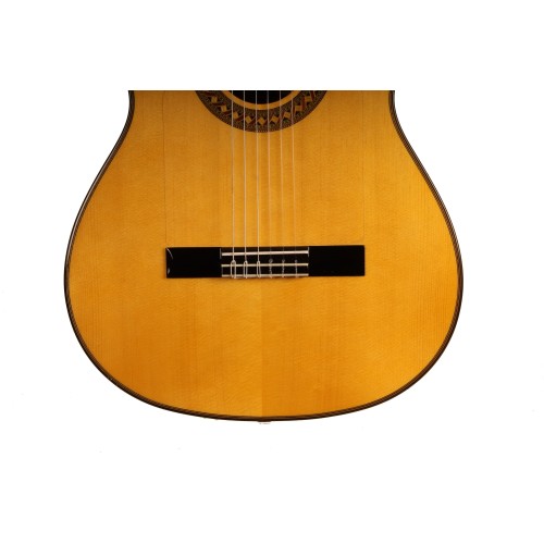 ATF-17BE CUT - GUITARRA FLAMENCA ANTONIO DE TOLEDO EN CIPRES CUTAWAY FISHMAN TAPA DE PINO ABETO. Incluye funda 20mm