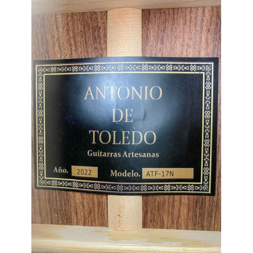 GUITARRA FLAMENCA ANTONIO DE TOLEDO ATF 17N EN PALOSANTO. Incluye funda 20mm