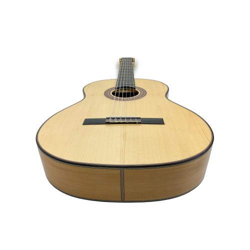 GUITARRA FLAMENCA ANTONIO DE TOLEDO ATF-17B EN CIPRES. Incluye funda 20mm