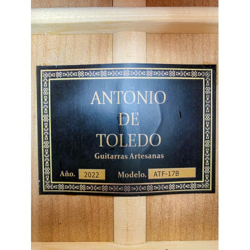 GUITARRA FLAMENCA ANTONIO DE TOLEDO ATF-17B EN CIPRES. Incluye funda 20mm