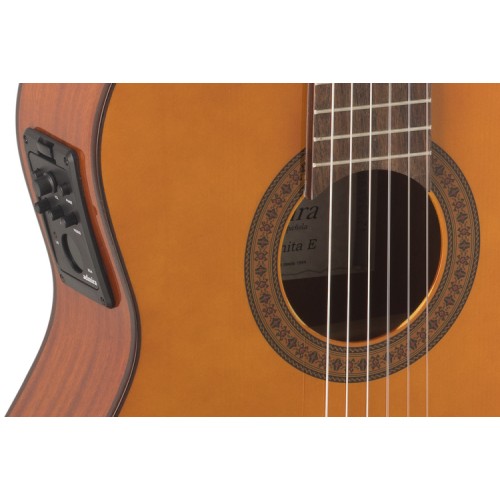 GUITARRA CLÁSICA ADMIRA JUANITA ELECTRIFICADA EQ6 SERIE ESTUDIO