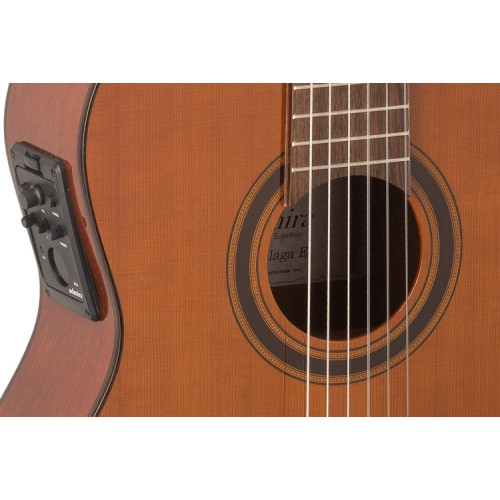 GUITARRA CLÁSICA ADMIRA MÁLAGA ELECTRIFICADA CUTAWAY SERIE CONSERVATORIO