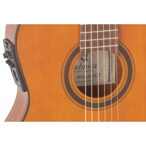 GUITARRA CLÁSICA ADMIRA MÁLAGA ELECTRIFICADA CUTAWAY CUERPO ESTRECHO SERIE CONSERVATORIO