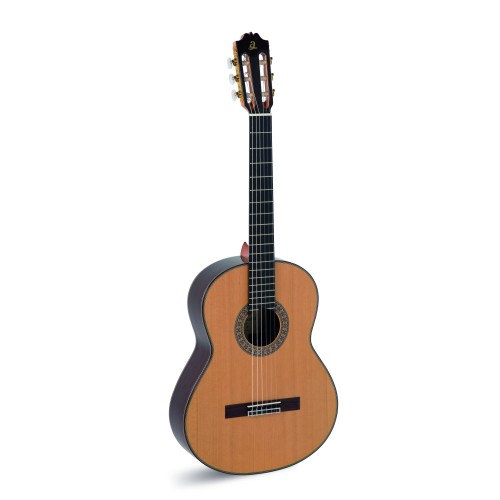 GUITARRA CLÁSICA ADMIRA A20 SERIE ARTESANÍA