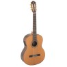 GUITARRA CLÁSICA ADMIRA A10 ELECTRIFICADA CON FISHMAN SERIE ARTESANÍA