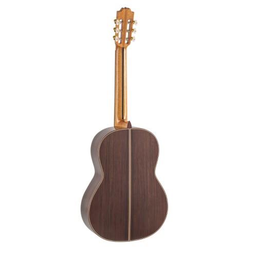GUITARRA CLÁSICA ADMIRA A20 ELECTRIFICADA CON FISHMAN SERIE ARTESANÍA