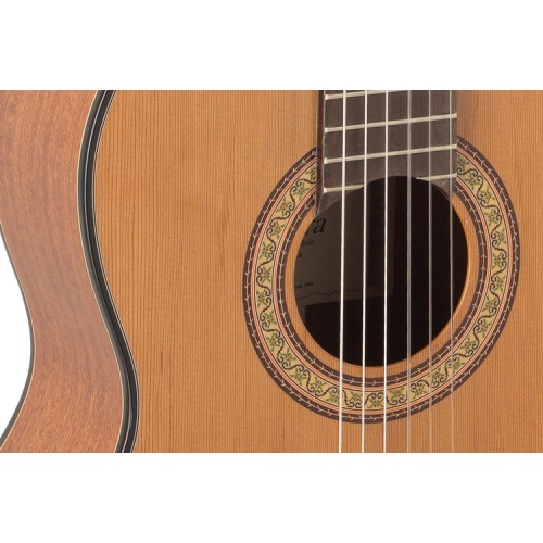 GUITARRA CLÁSICA ADMIRA A2 SERIE ARTESANÍA