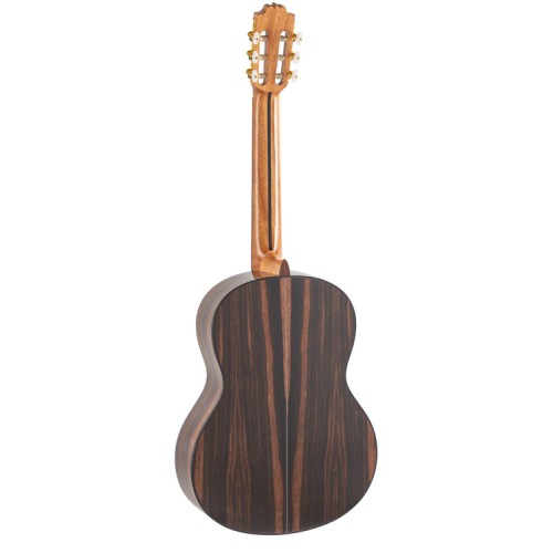 GUITARRA CLÁSICA ADMIRA A4 SERIE ARTESANÍA