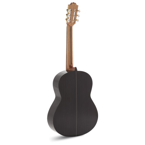 GUITARRA CLÁSICA ADMIRA A6 ELECTRIFICADA CON FISHMAN SERIE ARTESANÍA