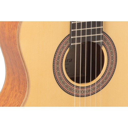 GUITARRA CLÁSICA ADMIRA A45 SERIE ARTESANÍA SATINADA