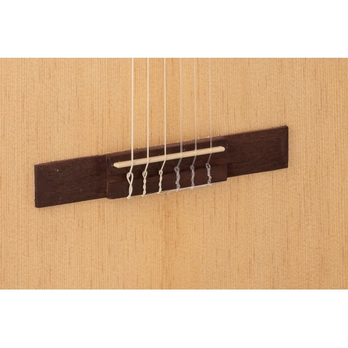 GUITARRA CLÁSICA ADMIRA LENA ELECTRIFICADA CON CUTAWAY