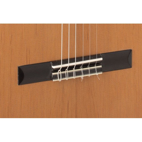 GUITARRA CLÁSICA ADMIRA A2 SERIE ARTESANÍA SATINADA