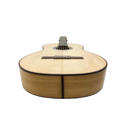 Guitarra de Darío García modelo Diamante del 2023